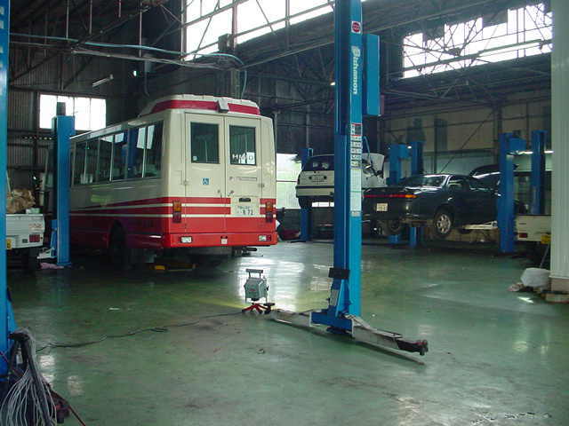 小型整備場